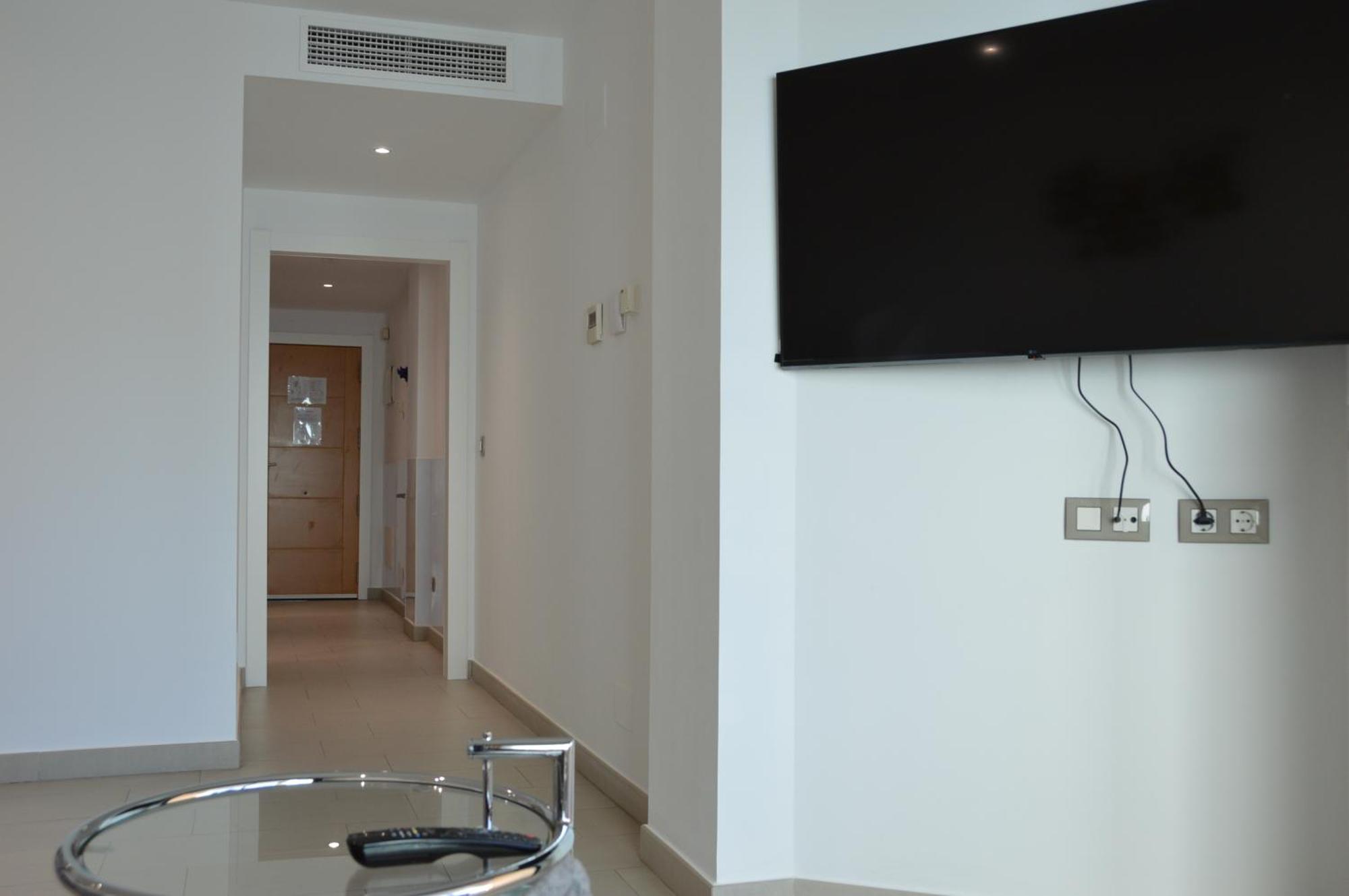 Albir Beach & Sun Apt البير المظهر الخارجي الصورة