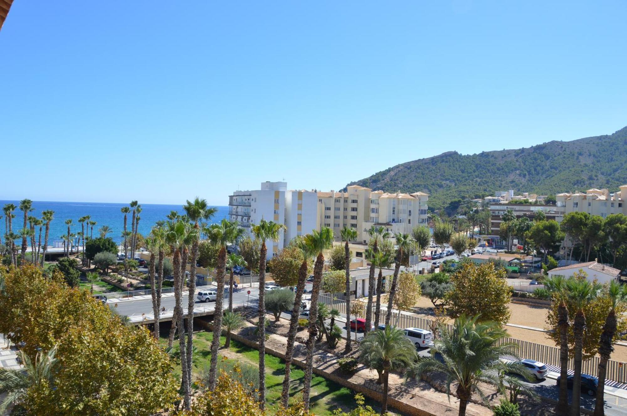 Albir Beach & Sun Apt البير المظهر الخارجي الصورة